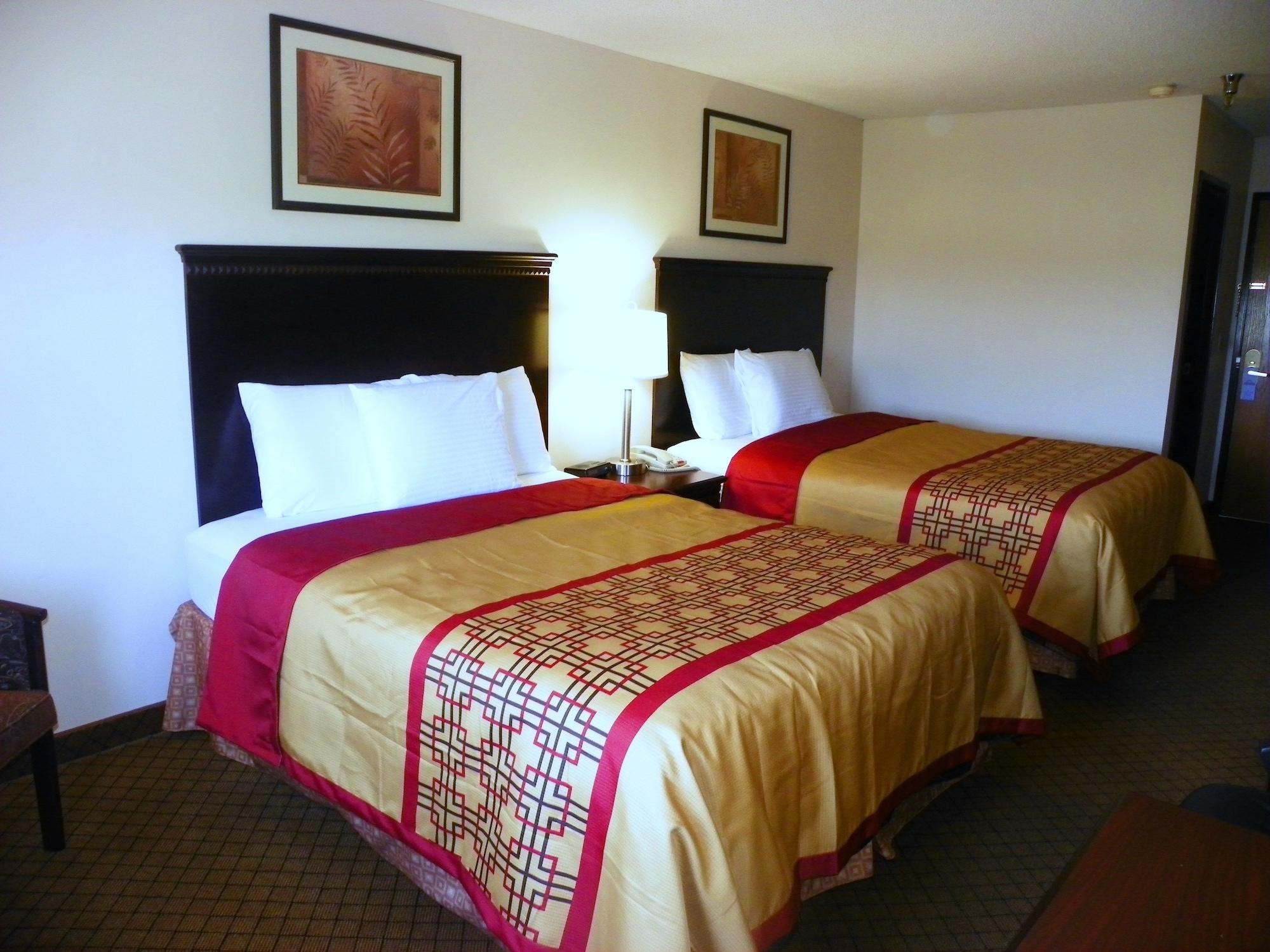 Royalton Inn & Suites Upper Sandusky מראה חיצוני תמונה